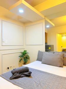 Shell Residences Combined rooms By Mae