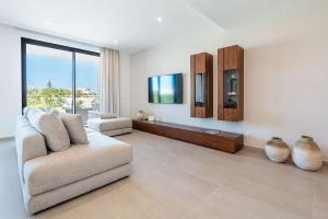 Luxury Sea View Apartment at Dona Ana Beach Residences