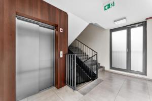 Masarska 8 Grand Apartment by BookingHost