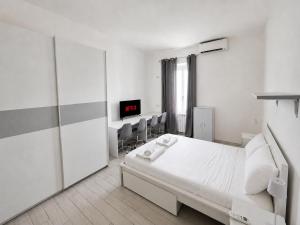 Termini Apartment, In the Heart of San Lorenzo with Private Parking