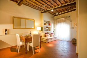 Casa del Parlascio - Vista Esclusiva su Piazza dellAnfiteatro