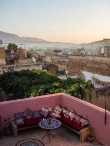 DAR bab jdid- Steps from historic sites