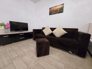 SeaSide Holiday Luxury Family Apartment - Beach Pool & Spa Resort langa plaja