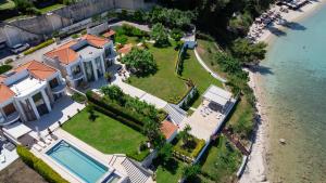 Royal Luxury Villa by AKTIS VILLAS