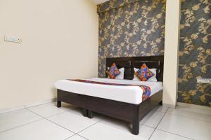 FabHotel Shree I