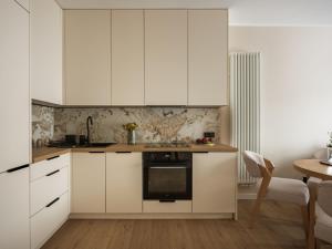 URBAN APARTMENTS Global Premium - 5th floor No 19 - Air Condition - Balcony