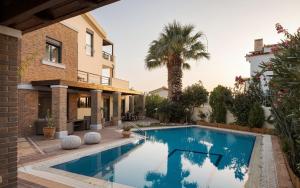 Villa Liberta Athenian Riviera