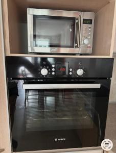 Modern Apartment in Warsaw Center with Free Parking