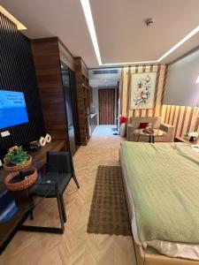 Private Big 1RK----Welcome Couples & Family