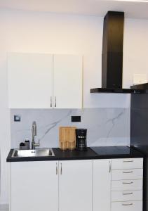 Luxury City Apartment, 3 bedrooms 3 baths, Chania