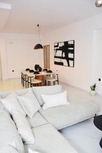 Luxury City Apartment, 3 bedrooms 3 baths, Chania