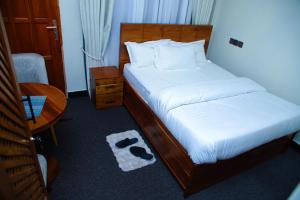 Ken HomeStay