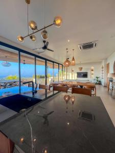 Highest Top ocean view villa of Uluwatu, Cinema, Gym, Sauna
