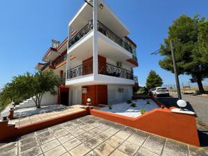 DM Apartments