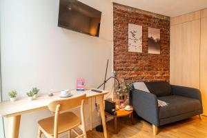 HOM I Vida Urbana AireA Wifi Gastronomia Lastarria