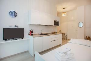 Argonne Bamboo Apt - Near Metro Station by InnStay