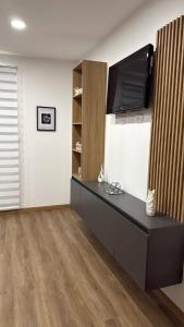Beautiful Loft 5 minutes from the Airport