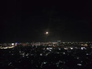 Brand New MK Central City 2BR - 15th Fl River & City Views
