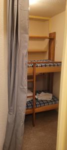 T2 rénové cosy 6 personnes, skis aux pieds, balcon