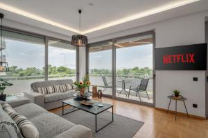 Faliro Blue - Seafront 3BR Apartment - Palaio Faliro