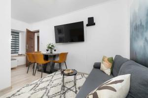 Zakopane Bright Apartment in the Mountains by Noclegi Renters