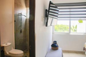Stylish Studio with Rooftop Pool