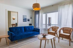 1BDR Modern Peniche Stay with Pool by LovelyStay