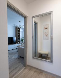 Regal 2BR Central Apartment with Free Parking - Monastery