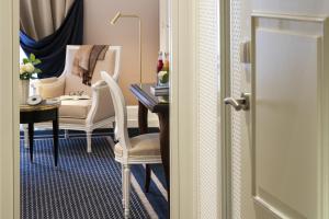 Hotels Hotel Barriere L'Hermitage : photos des chambres