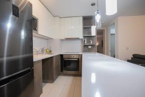 Exclusive Apt in Las Condes Balcony & Pool