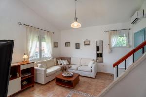 THEA MARE villa