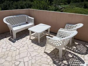 Apartment with pool Tomic Boka Bay