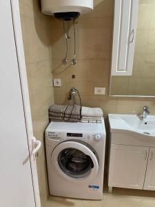 Apartment with pool Tomic Boka Bay