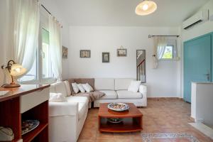 THEA MARE villa