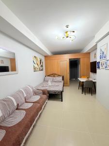 Shell Residences MOA Elegant Condotel