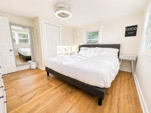 Treeview - Cozy 2 BR Apt ~1 hr from NYC Fast Wi-fi