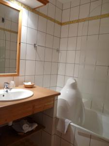 Hotels Hotel Le Riquewihr : Chambre Double Confort
