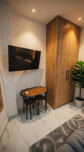Neos Kosmos Prime Suites No1