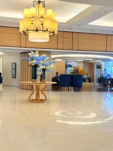 Shell Residences MOA Elegant Condotel