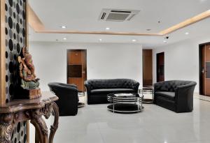 Super Hotel O Rudra Grand