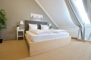 Standard Apartment by Hi5- Lovag Apartments