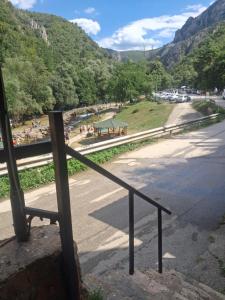 Camping Station Taor Parking Rooms