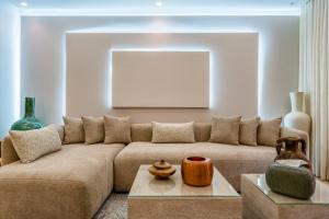Majorelle 2BR with Private Jacuzzi & Parking