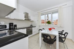 Roman Forum Apartments