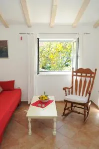 Holiday House Murter - 穆泰尔岛