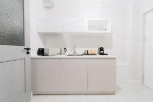 M6 Main Square Stylish One Bedroom