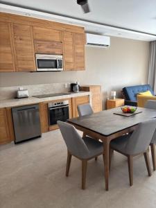 Santa Cruz Condo