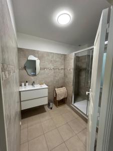 Apartment in Orange center