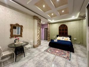 Royal manor by Staymoksha
