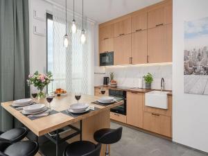 Warsaw Flat with Balcony